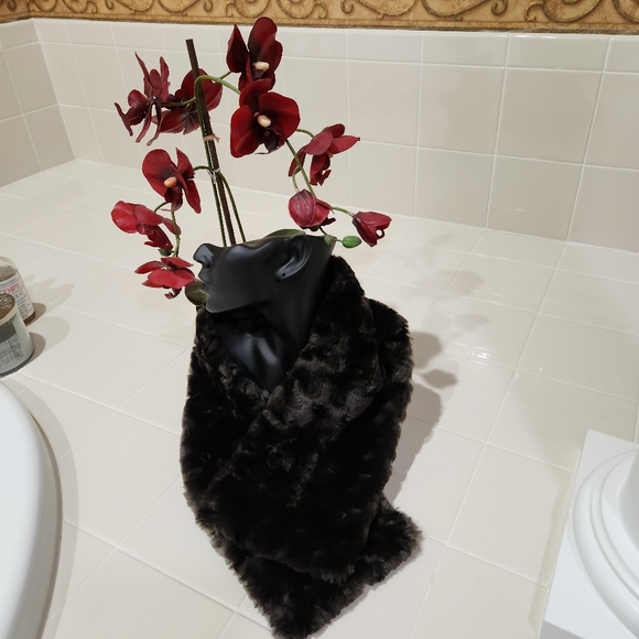 unknown Accessories - Vtg. Elegant 90's Dark Brown Faux Fur Vintaged Inspired Scarf
